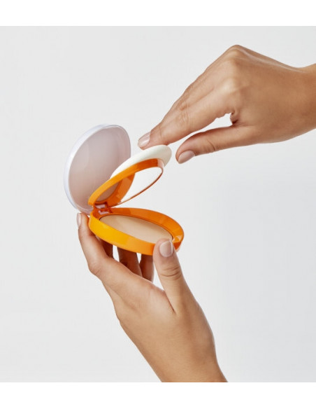 HELIOCARE COLOR COMPACTO OIL-FREE PEARL SPF 50