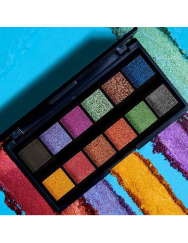 SLEEK MAKE UP DIVINE EYESHADOW PALETTE MAKING WAVES